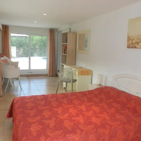 Casa Gigi 6 Pax * קלפה