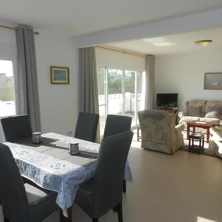 Casa Gigi 6 Pax Villa *