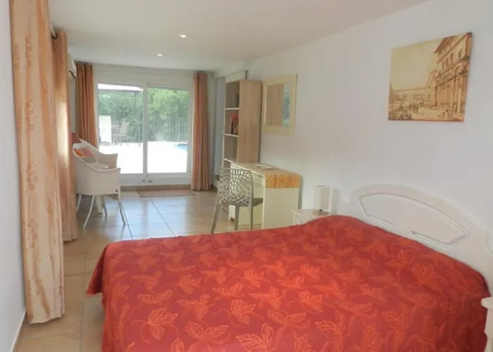 Casa Gigi 6 Pax * קלפה